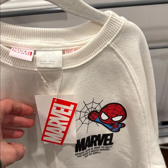 Zara Marvel Kids White Spider-Man Sweatshirt - Picture 8 of 8